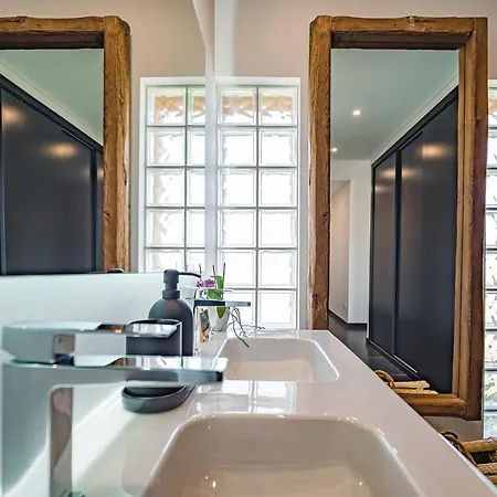 Advania בית נופש לוריניה